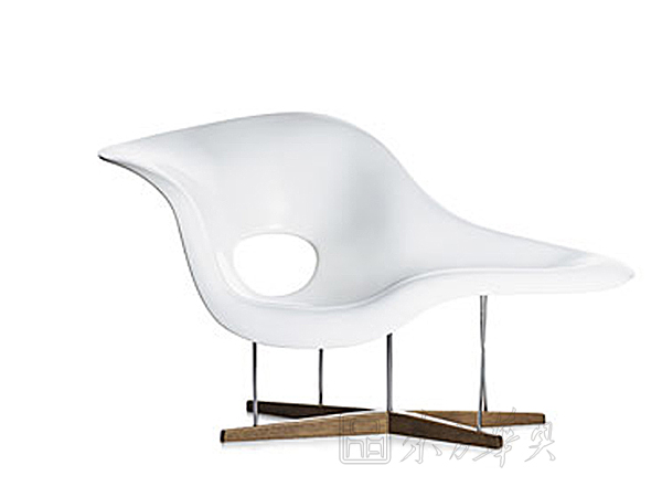 �F���������e��|�������e��|�k���Ҿ�|�F����|���Σ��F������������������e�� CG-Eames-XXY1