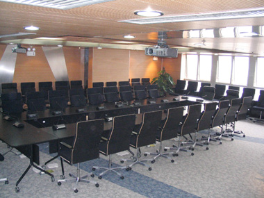 辦公椅|布面會議椅|辦公家具|Avarte布面會議椅|布面會議椅|會議椅|班前椅